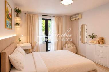 For sale - Apartment in Vtori korpus,  Shumen