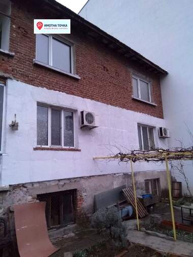 Продажба - Етаж от къща в Асеновград,  Пловдив