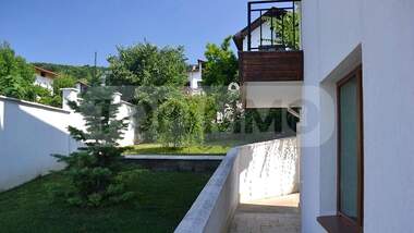 Satış - Apartman olarak Balçik,  Dobriç
