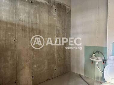 Ενοίκιο - Κατάστημα σε Кръстова вада,  София