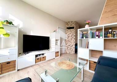 For sale - House in Rasnik,  Pernik