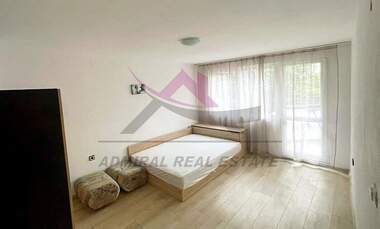 For rent - Apartment in Kolhozen pazar,  Varna