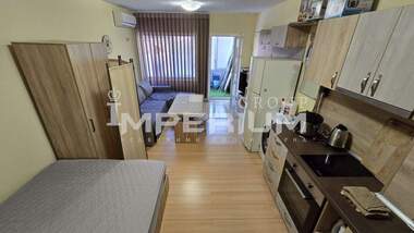 For rent - Apartment in Cveten kvartal,  Varna
