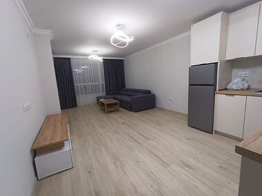 Închiriere - Apartament în Slaveîkov,  Burgas
