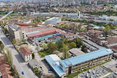 Ενοίκιο - Κτίριο σε Промишлена зона - Запад,  Русе