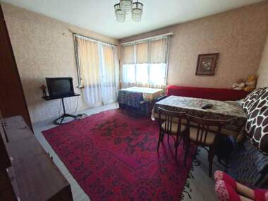 Verkauf - Etage von Haus in Zentar,  Targowishte