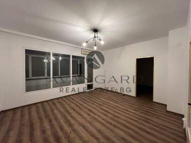 For sale - Apartment in Kiuchuk Parij,  Plovdiv