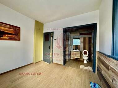 For sale - Floor of a house in Center,  Dobrich