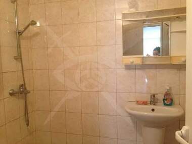 Închiriere - Apartament în Bazar Levski,  Varna