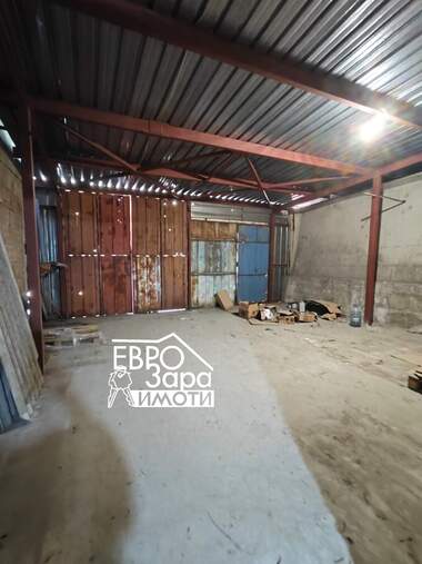 Vânzare - O clădire întreagă în Industrialna Zona-iztok,  Stara Zagora
