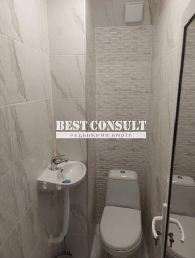 Închiriere - Apartament în Center,  Ruse