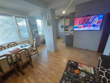 Verkauf - Wohnung in Zentar,  Targowishte
