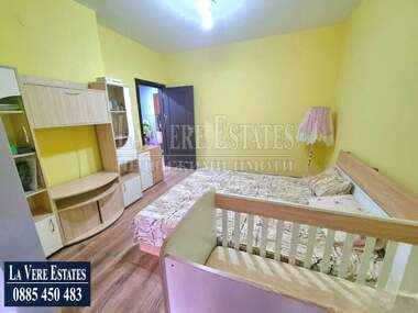 Продажба - Апартамент в Център,  Русе