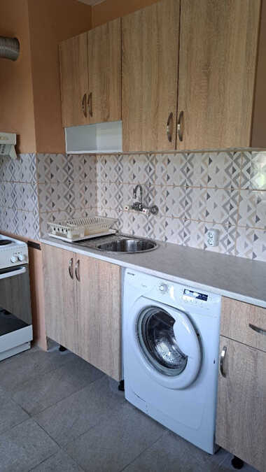 Miete - Wohnung in Rodina 1,  Ruse