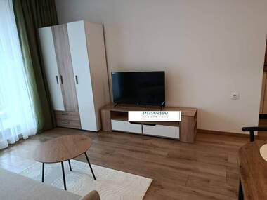 Miete - Wohnung in Mladejki halm,  Plowdiw