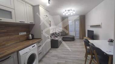 Închiriere - Apartament în Center,  Varna