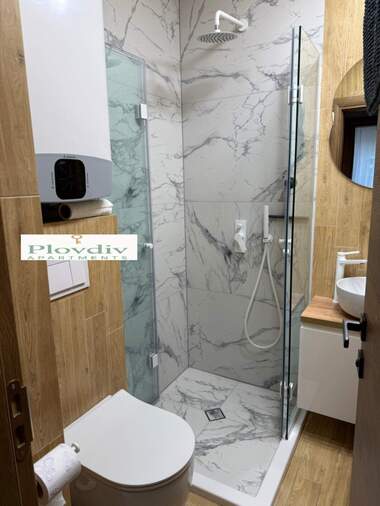 Miete - Wohnung in Mladejki halm,  Plowdiw