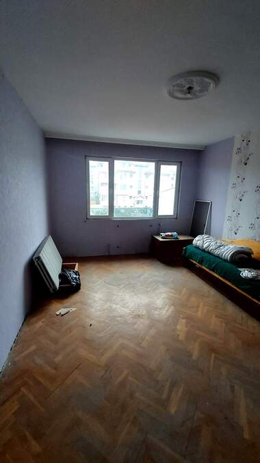 For sale - Apartment in Ovcharski,  Haskovo