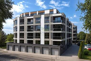 For sale - Apartment in Center,  Pazardjik