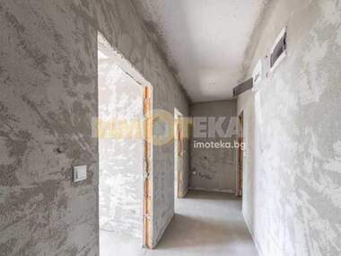 For sale - Office in Vazrajdane 2,  Varna