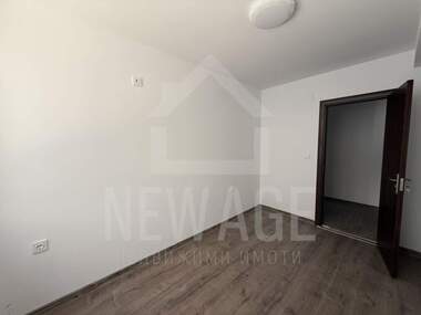 Vânzare - Apartament în Vinița,  Varna