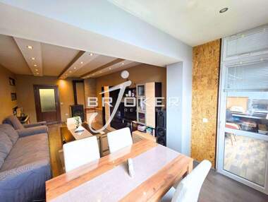 Vânzare - Apartament în Văzrojdenți,  Kărdjali