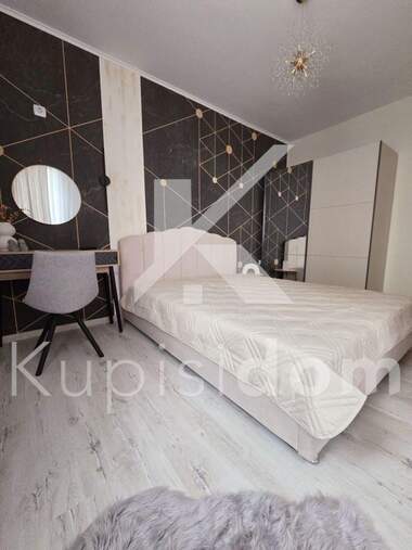 Продажба - Апартамент в Железник-център,  Стара Загора