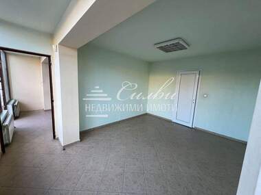 For rent - Store in Dobrudjanski,  Shumen