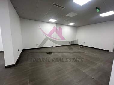 For rent - Store/Office/Storage in Vazrajdane 3,  Varna