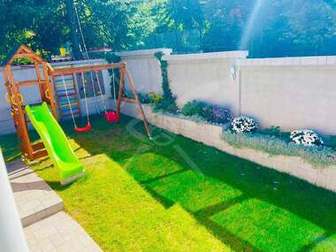 For sale - House in Bankia,  Sofia