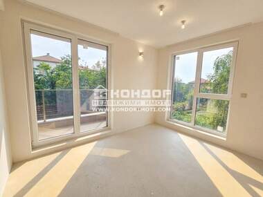 Vânzare - Apartament în Komatevo,  Plovdiv
