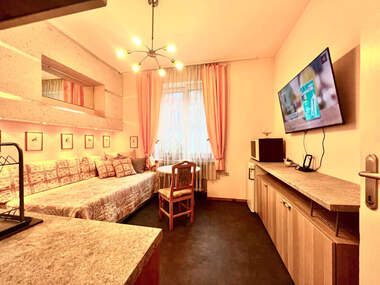 Închiriere - Apartament în Center,  Sofia