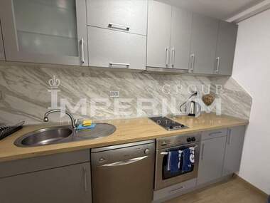 Închiriere - Apartament în Kolhozen pazar,  Varna