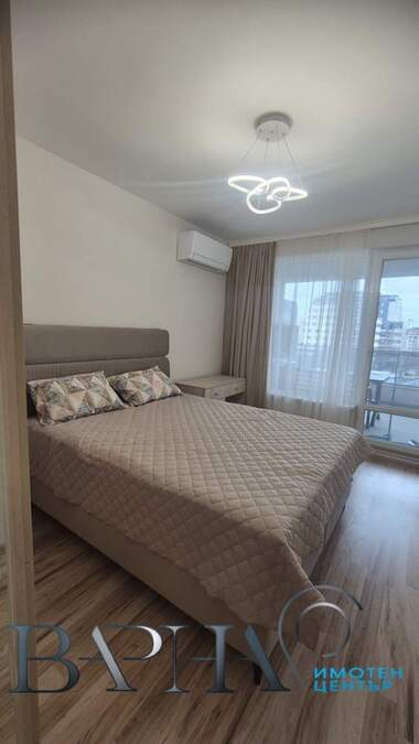 Miete - Wohnung in Mladost 2,  Warna