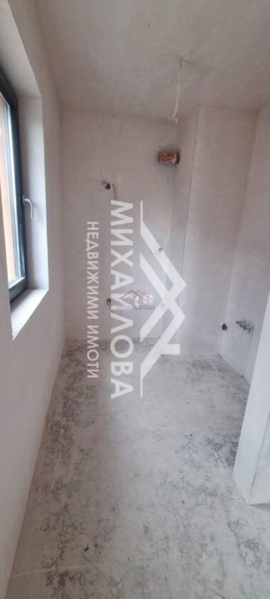 Продажба - Апартамент в Железник-център,  Стара Загора