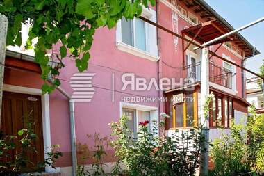 Продажба - Къща в Център,  Враца
