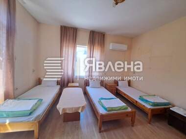 Продажа - Отель в Център,  Ямбол
