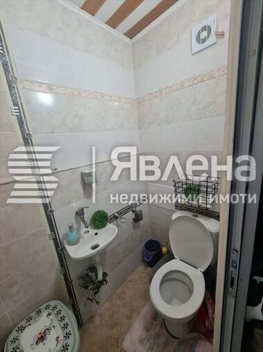 Продажба - Апартамент в Георги Бенковски,  Ямбол