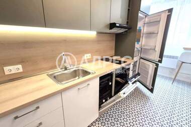 Închiriere - Apartament în Center,  Sofia