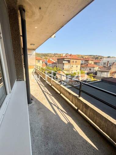 Satış - Apartman olarak Karnobat,  Burgas