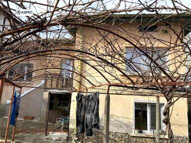 For sale - House in Pavolche,  Vraca