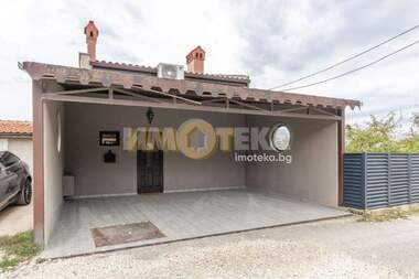 For sale - House in Vazrajdane 4,  Varna