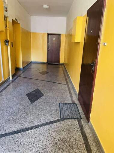 Vânzare - Apartament în Zona B-19,  Sofia