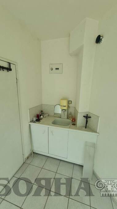 Vânzare - Birou/Magazin/Salon de frumusețe/Cabinet de stomatologie în Center,  Ruse