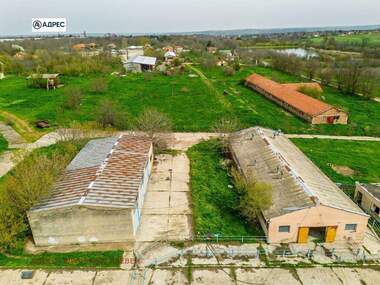 For sale - Сгради в Плевен, област, гр. Долни Дъбник за 600 000, Евро - Building with real estate in Dolni Dabnik,  Pleven