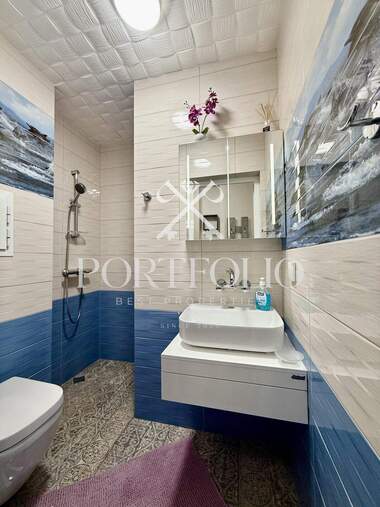 For sale - Apartment in Vazrajdane,  Burgas