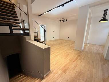 Vânzare - Apartament în Center,  Sofia