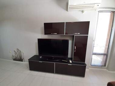 Închiriere - Apartament în Zornița,  Burgas