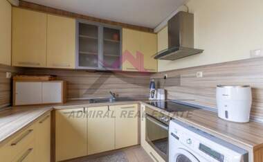 Продажба - Апартамент в Център,  Варна