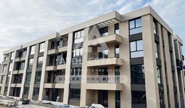 Vânzare - Apartament în Ostromila,  Plovdiv
